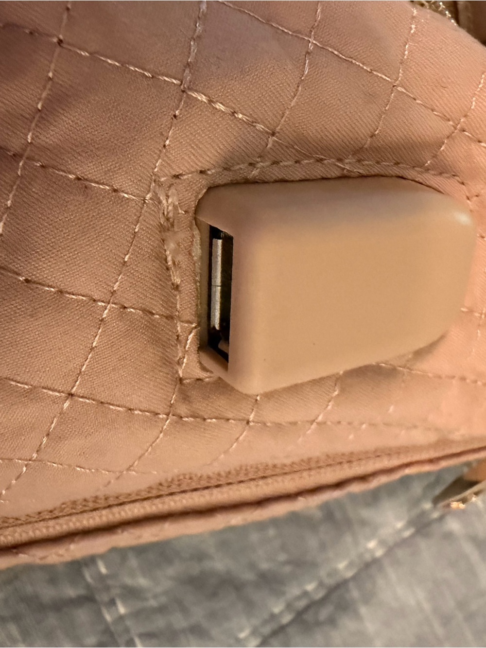 Bagsmart Quilted Backpack in Dusty Pink - Everyday Lightweight Pack - Picture 4 of 5